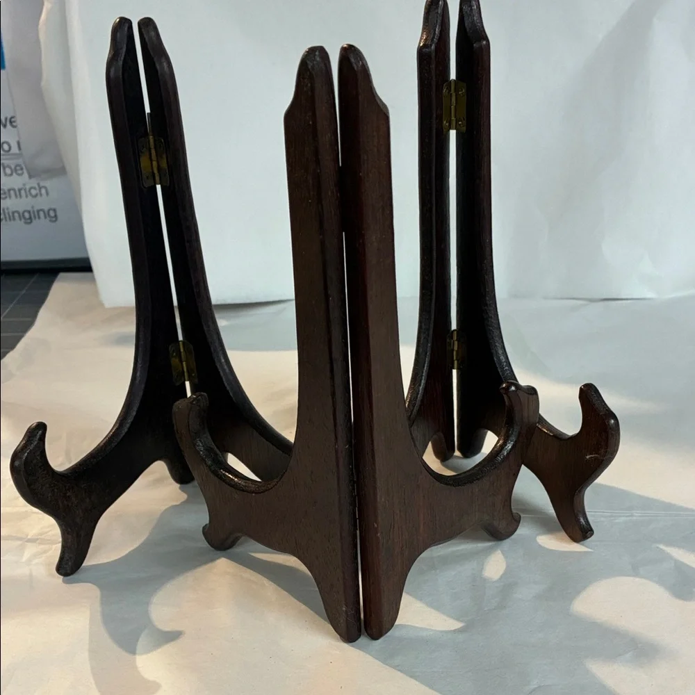 Elegant Brown Display Easel Set